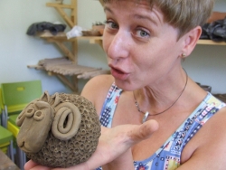 Dagmara Dworak przy pracy